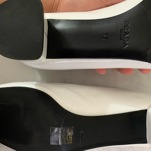 PRADA - Picture 5 of 8